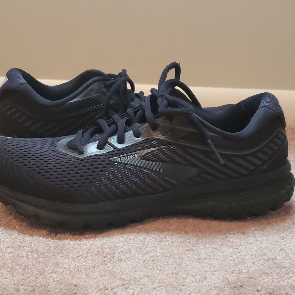 Brooks Ghost 12 sneaker